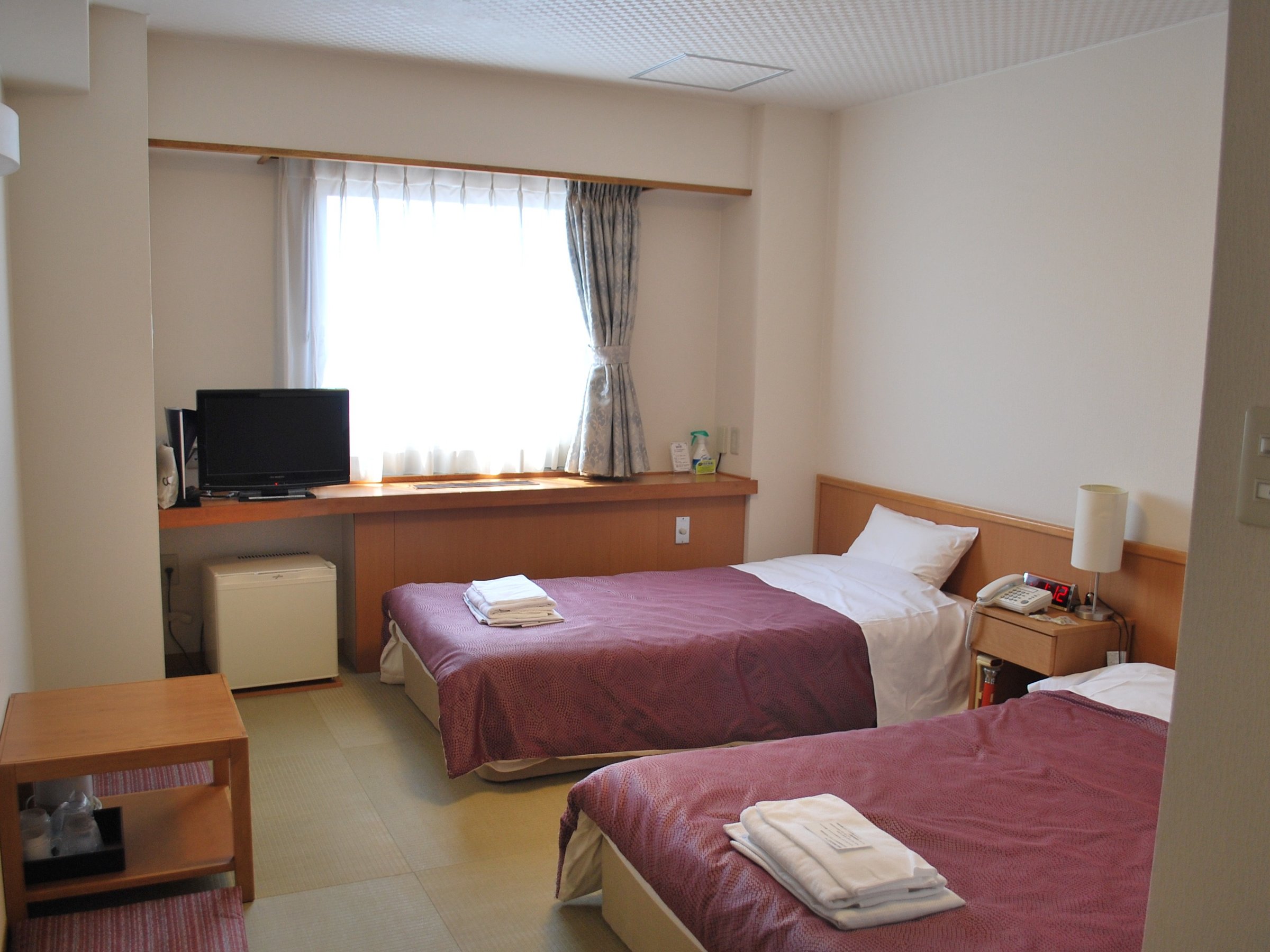 �c�C���a���_�����[��18�u�A�x�b�h��120�p�A6�K�݂̂ł��B