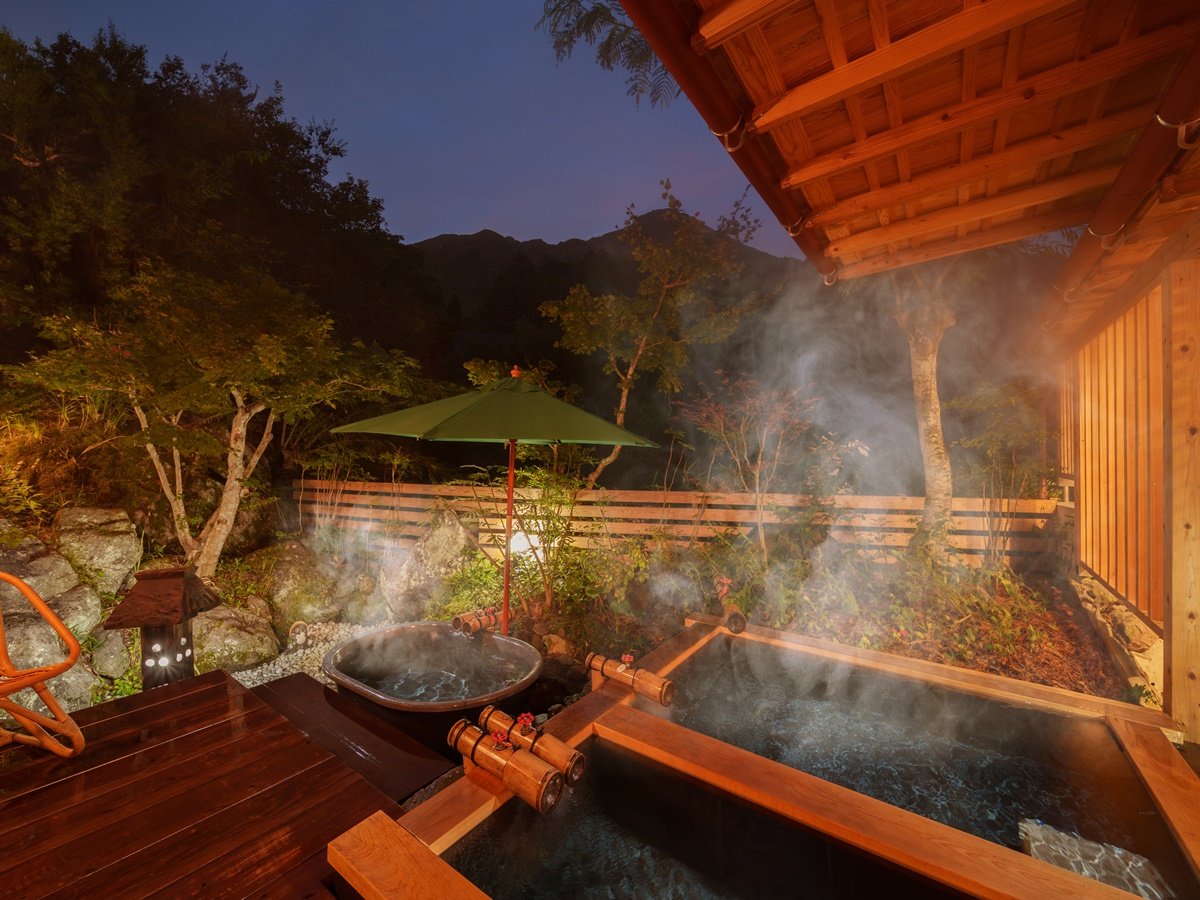 �y���I�V���C�z����ݔ���24���Ԃ��y���݂��������܂��B