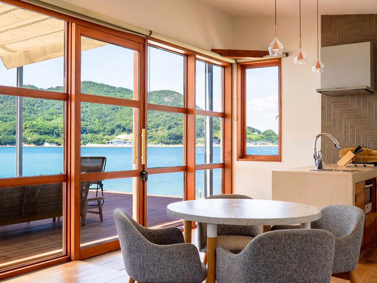 EyVIENAz炷ɍlցBCg߂Ɋ郍P[Vł