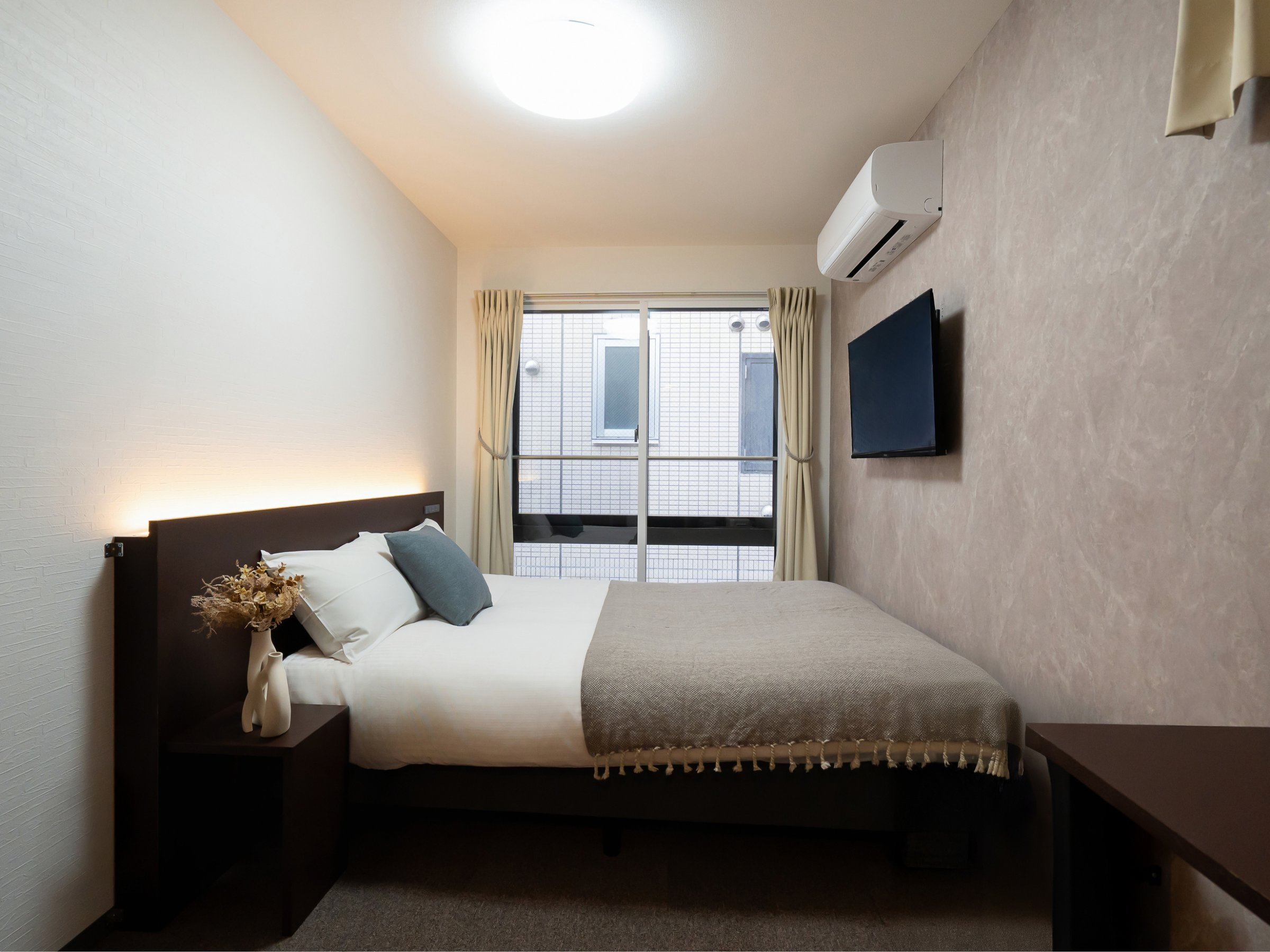 2025�N11�����j���[�A����