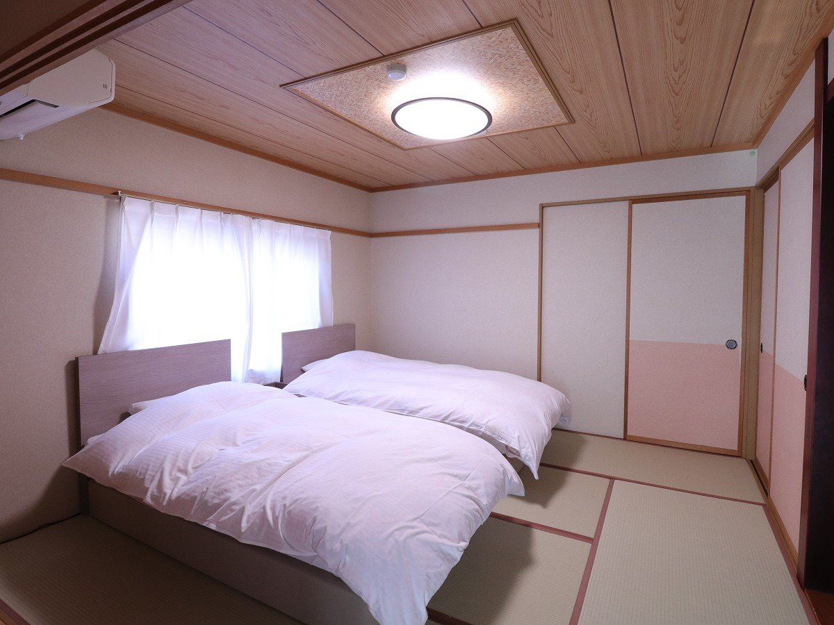 �y�a���W��E�c�C���x�b�h�@�L���t�z������̖��邢�������ł�