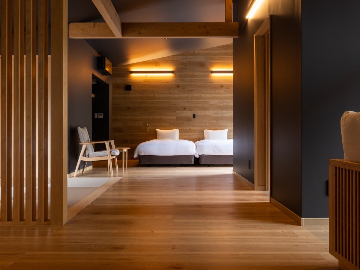 ���_���X�C�[�g�b�I�V���C�t�q���{���r���O�{�c�C���x�b�h���[��