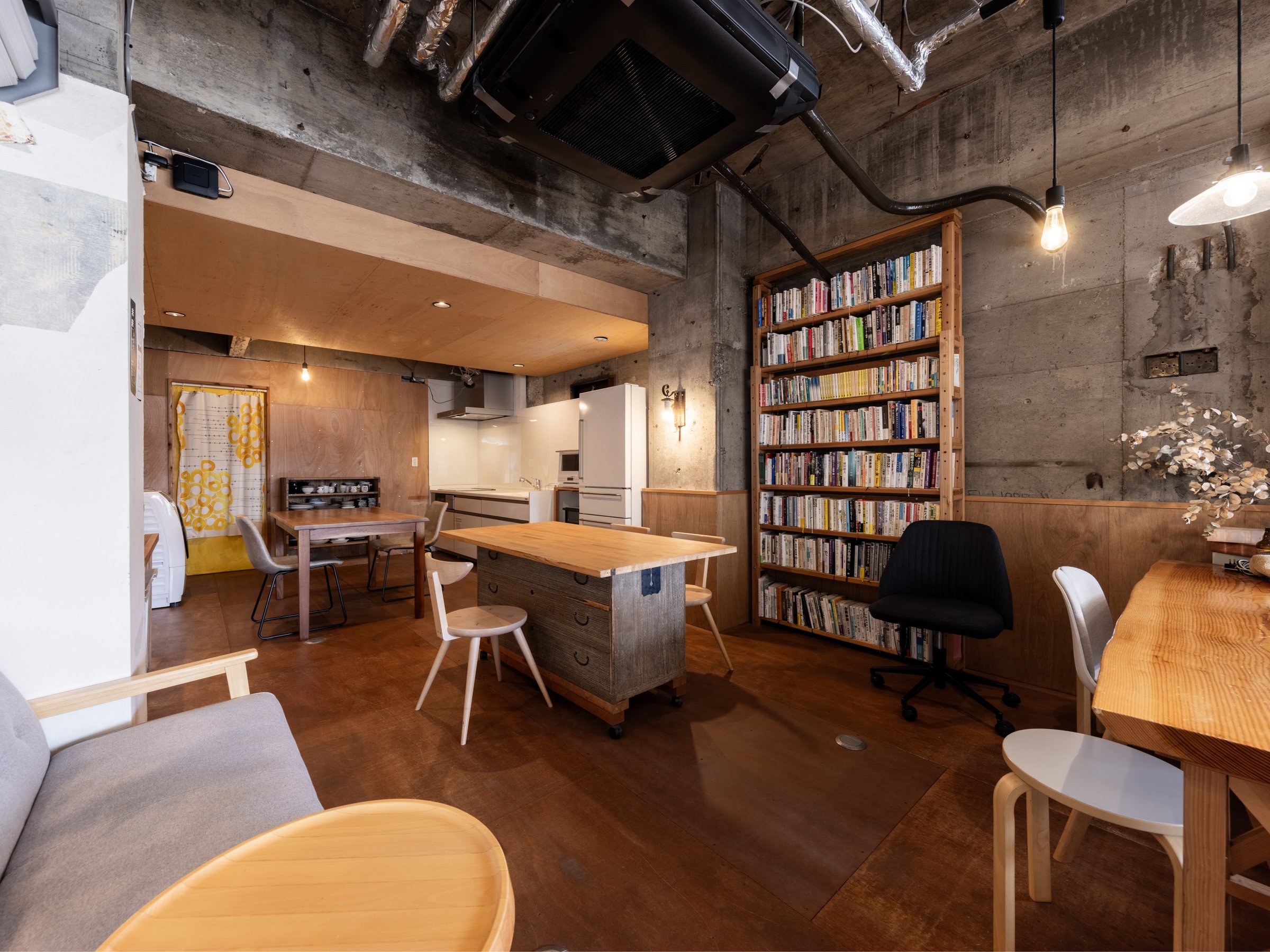 1Kɂ̓R[LOXy[XƋpLb`܂Bh҂͂̕RɌ䗘p܂B