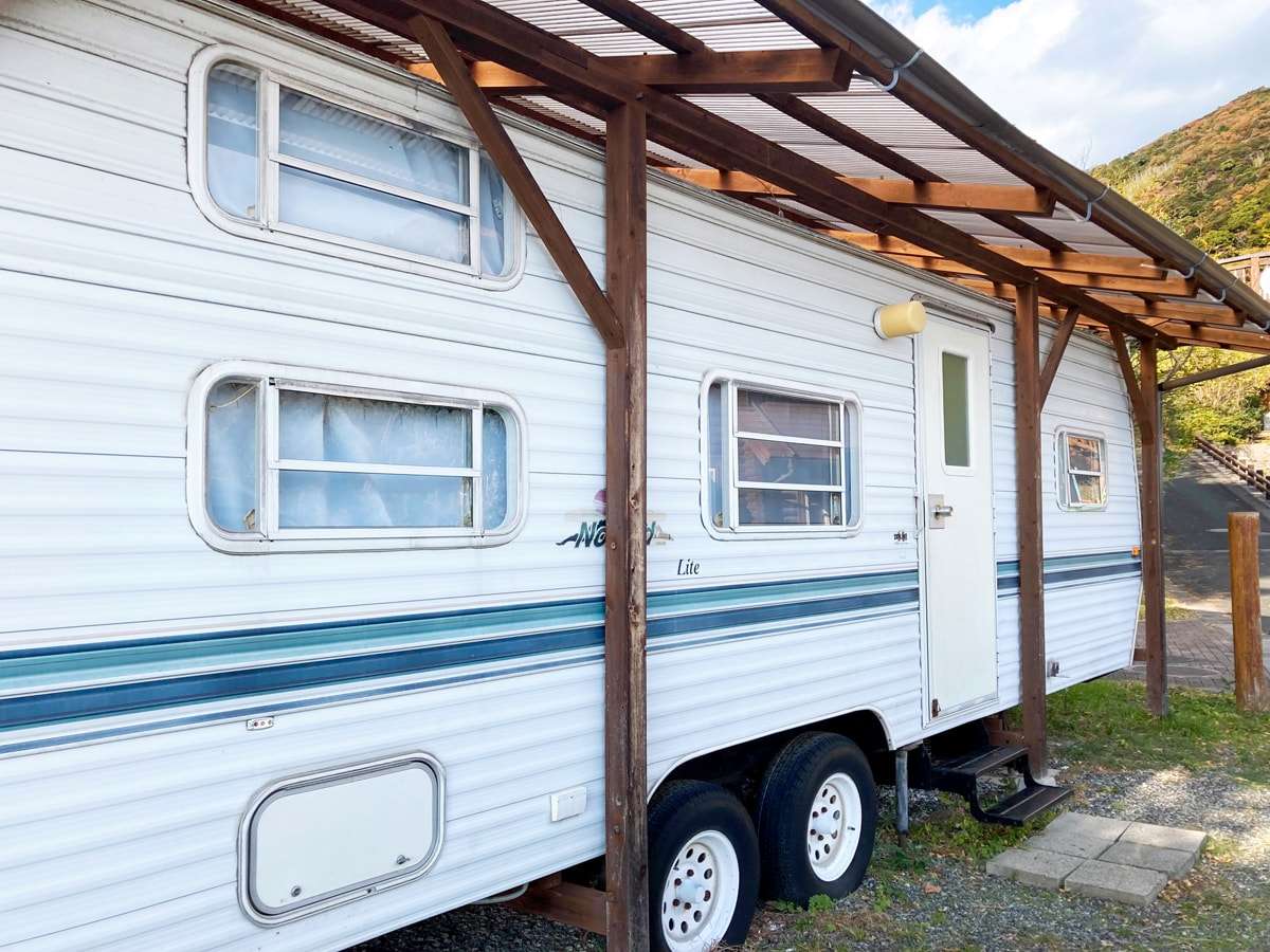 �y�g���[���[�n�E�X�z�O�ς�1950�N��̃g���[���[�ƂȂ�܂��I