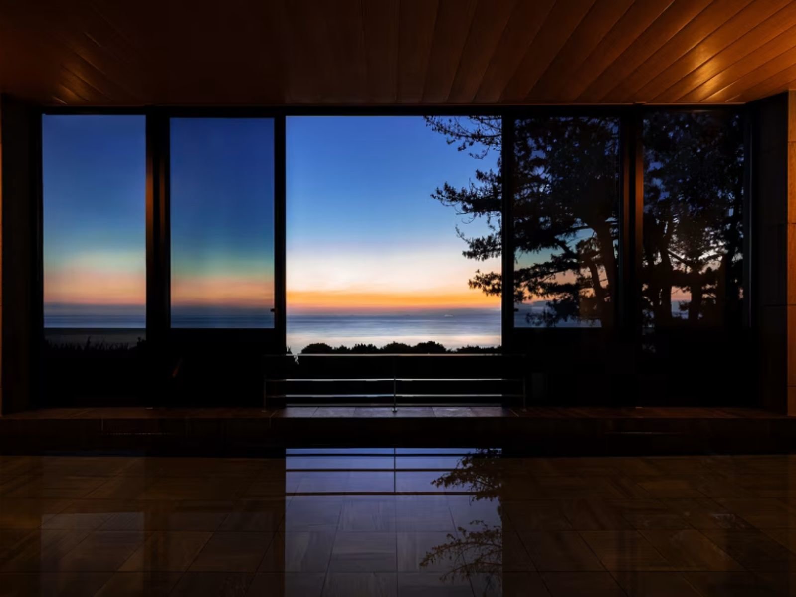 �y2023�N7���g���I�[�v���z�I�W�C���̐�i���Ղ߂�W�]�嗁��u�V���v