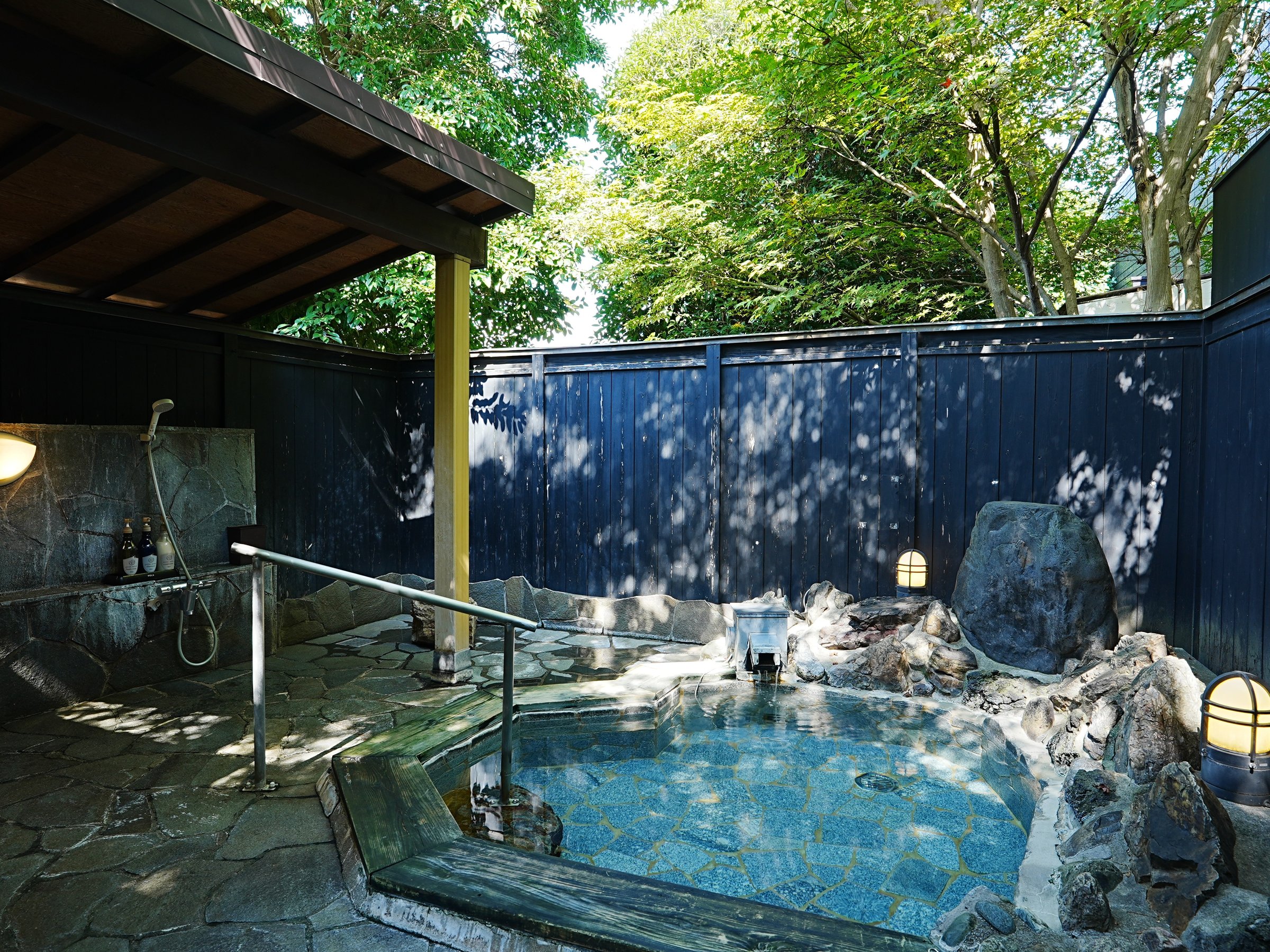�u��v�΂Ɉ͂܂ꂽ�J���������I�V���C�B�ݐ؂ł������y���߂܂��B