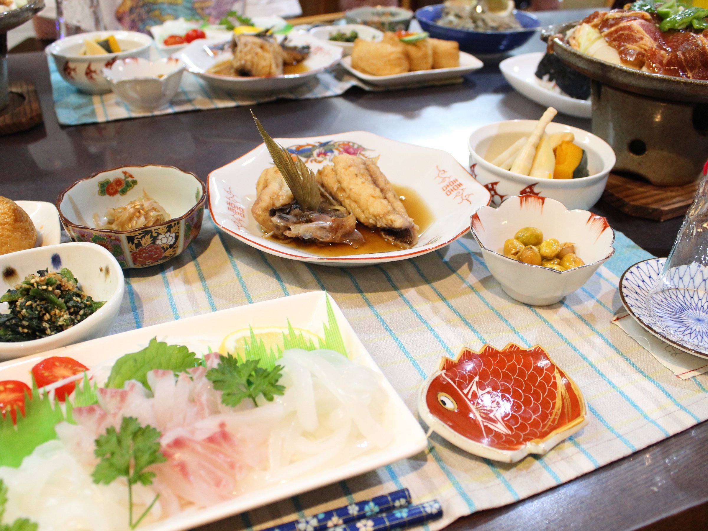 ���͖ڂ̑O�̊C�ł���l���ނ肠�����V�N�Ȃ��̂������ς��B