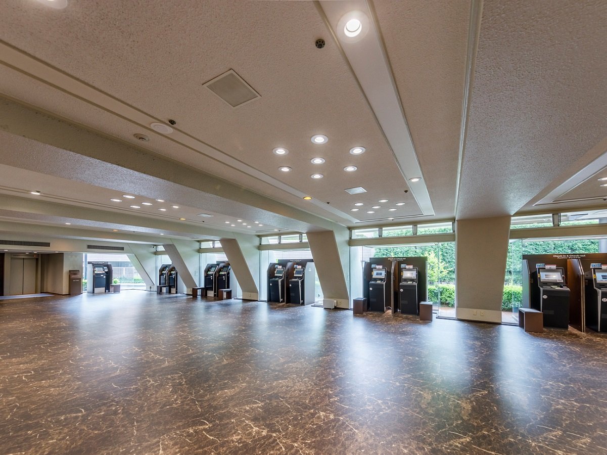 イーストタワーロビー