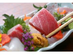 �g���ƒn������̋G�߂̂��h�g�T�퐷���B