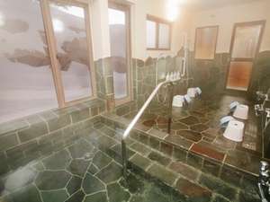 ��i�F��]�ޔ��I�V���̓S���΂̕��C