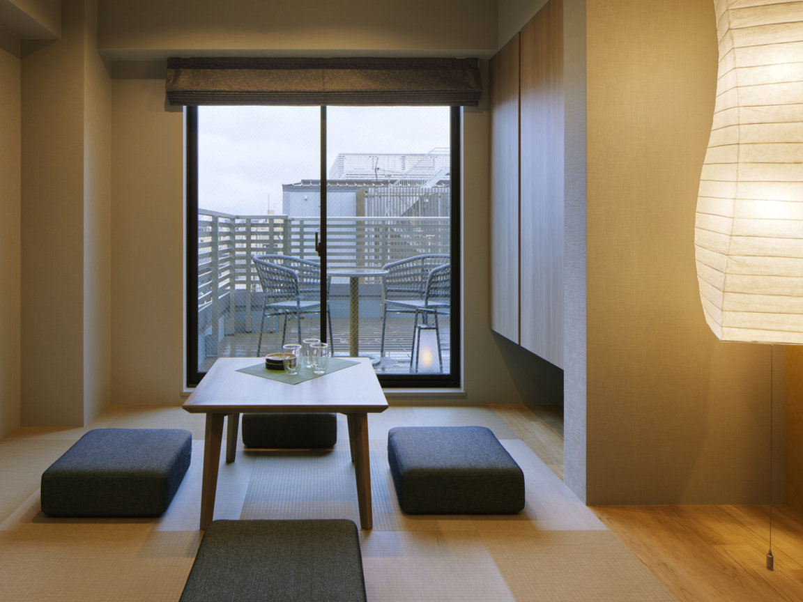 �f���b�N�X5�x�b�h ���[�t�o���R�j�[�A�N�Z�X