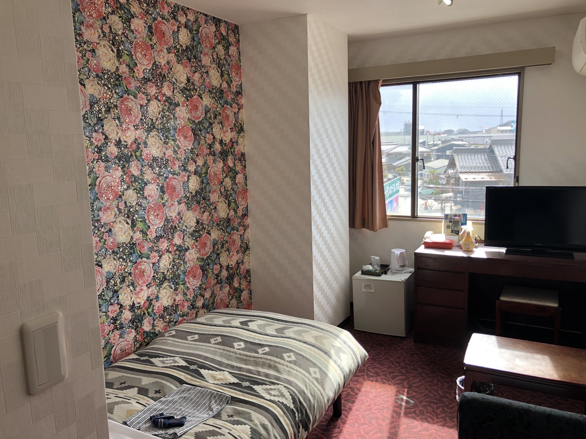 �V���O�����S��32�^�e���r���ʋ󒲊������f�X�N����