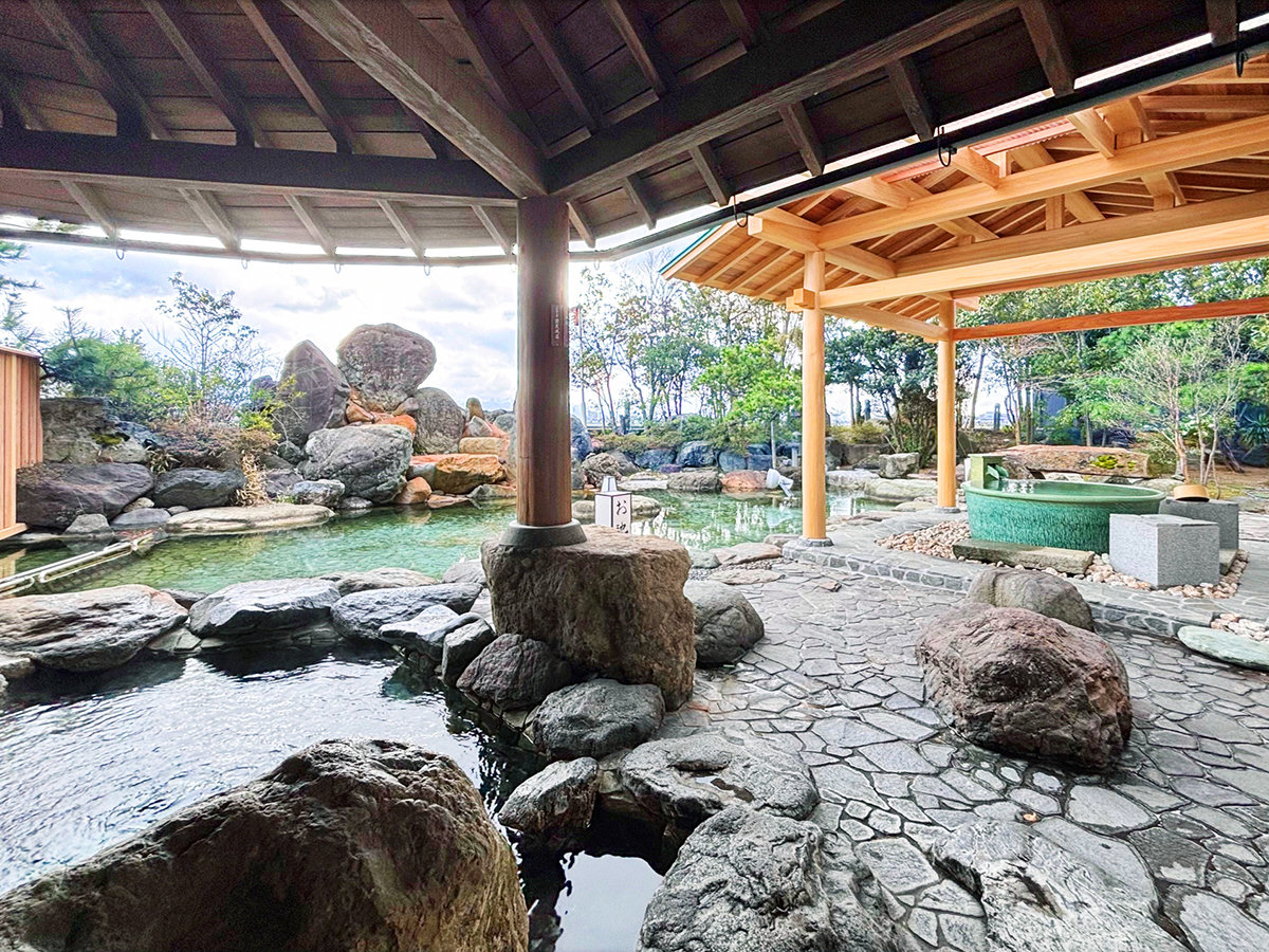 �y�a���嗁��z�嗁��E�I�V���C�E�T�E�i�E��򕗘C������