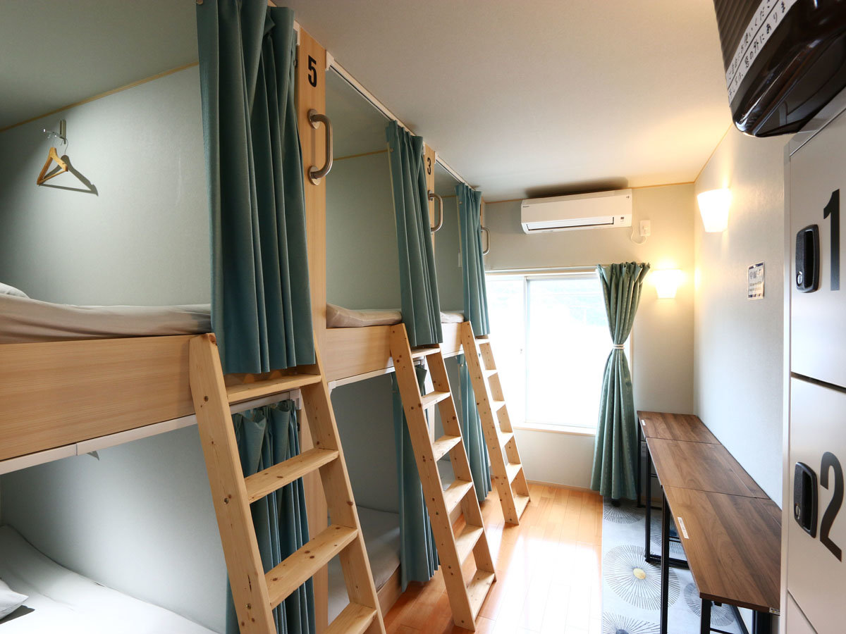 �q����Domitory�j�����p�h�~�g���[*