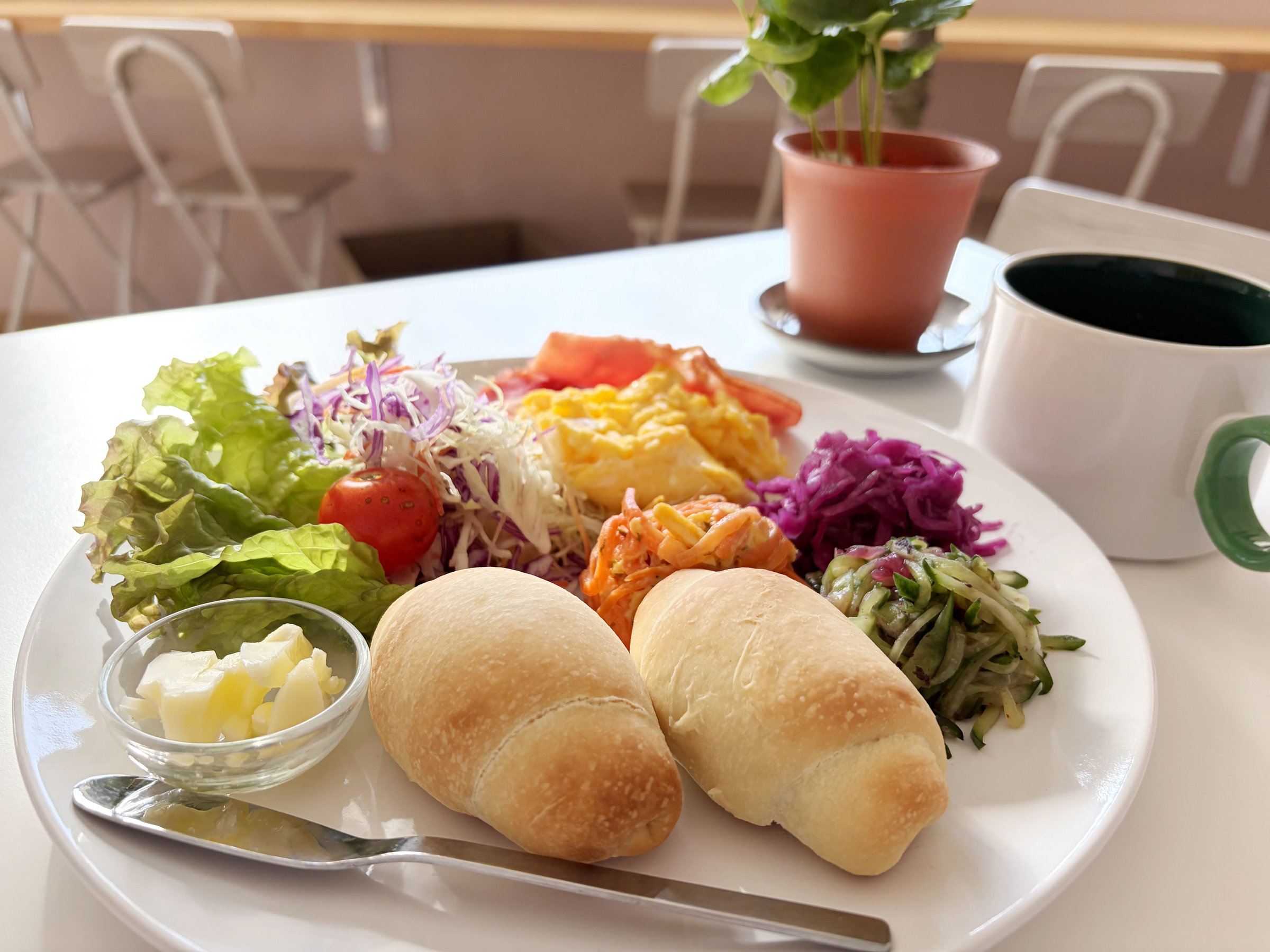 ���H������p���𒆐S�Ƃ����m���v���[�g*