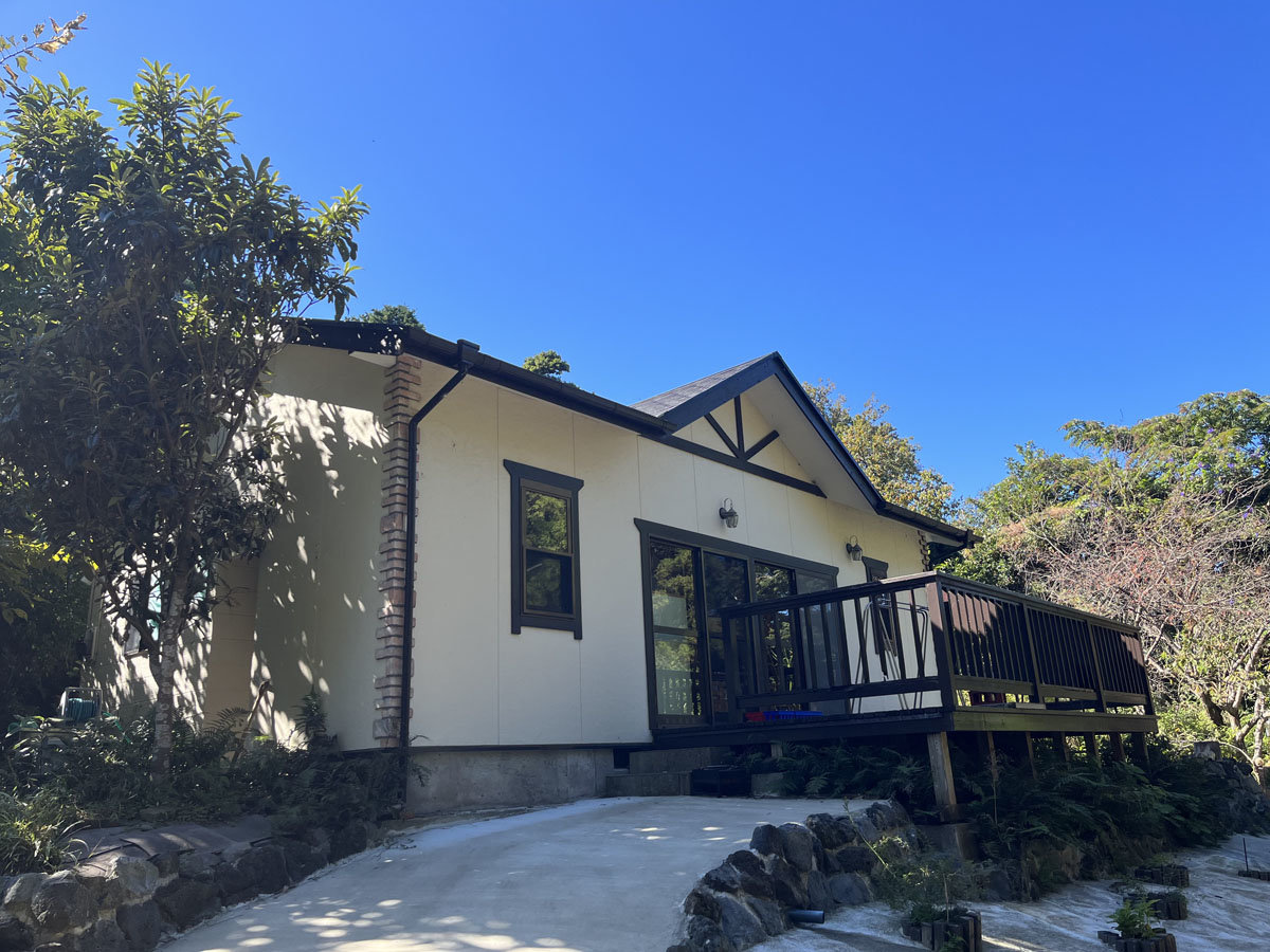 *�y�Q�X�g�n�E�X�z�ɓ��哇�̐���A�C�̕��A�΂̖؁X�������Ă��������B