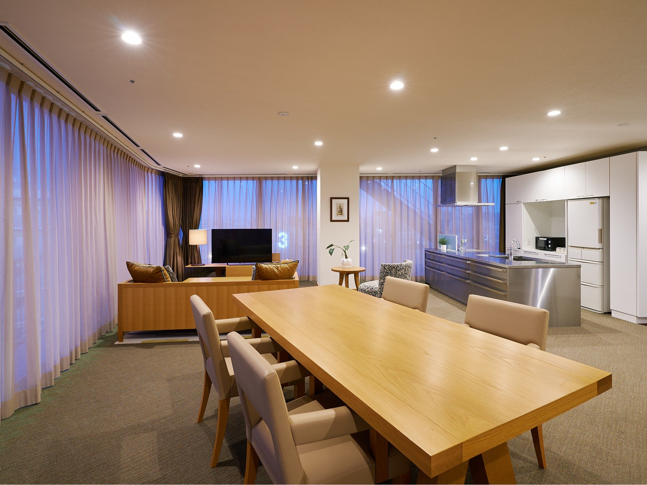 3�x�b�h�@�X�C�[�g�@93���ā@���r���O�X�y�[�X