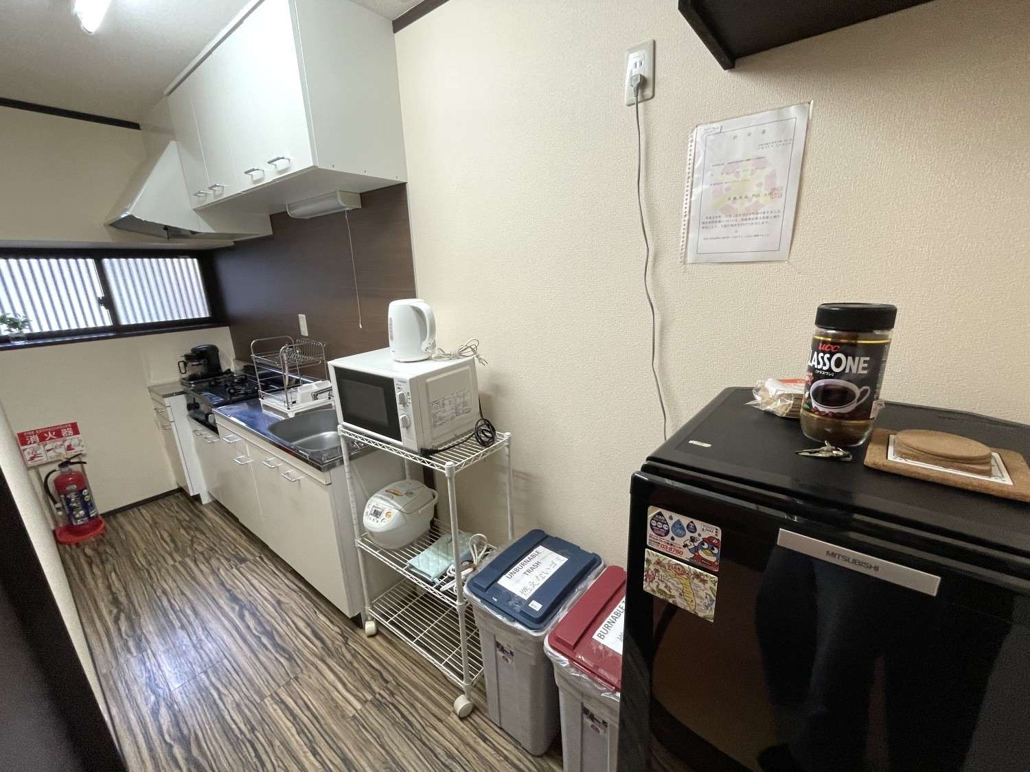 �L�b�`�������ł��̂ł����������y���݂��������B