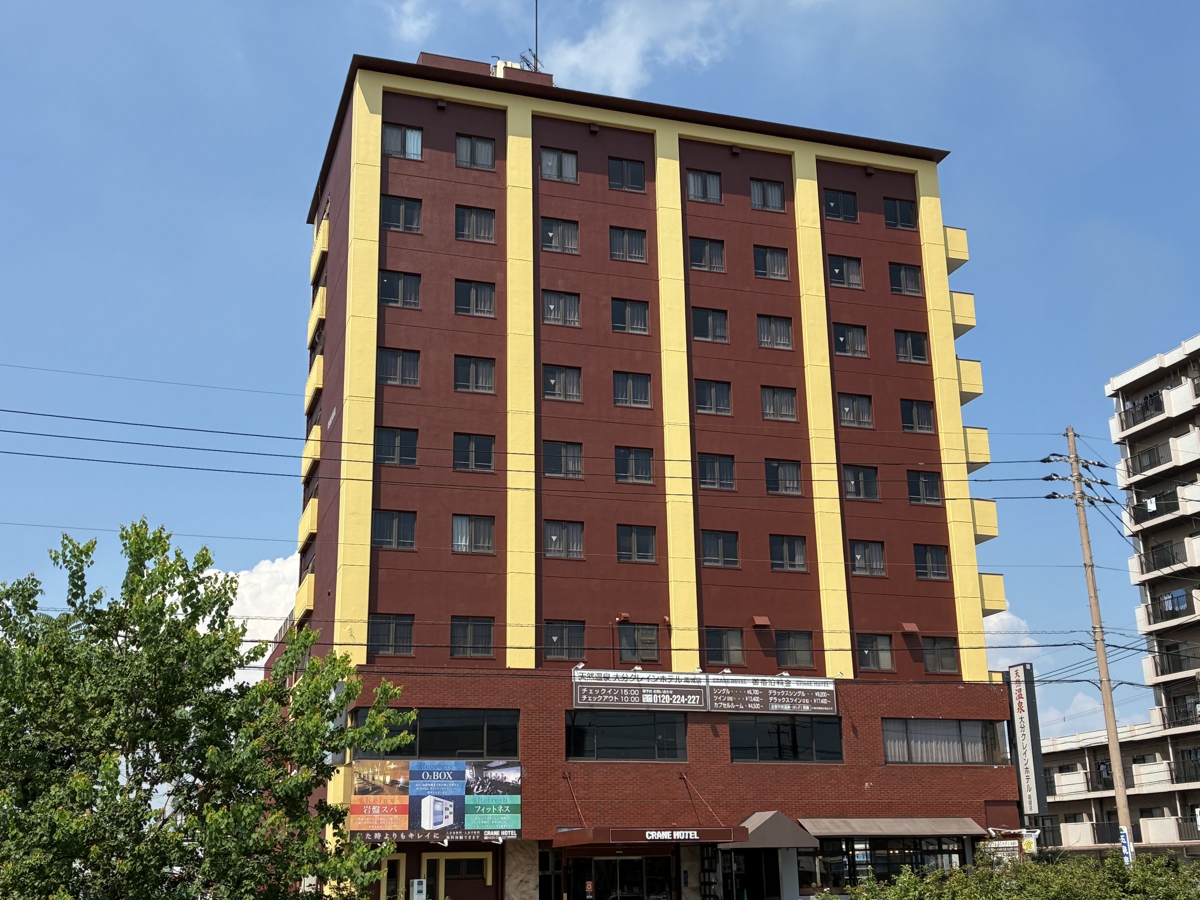 �V���c����ʂ�A���g�������_�ɗ��n���Ă܂��B�z�e���e��4�O�䕪�̒��ԏꊮ���B