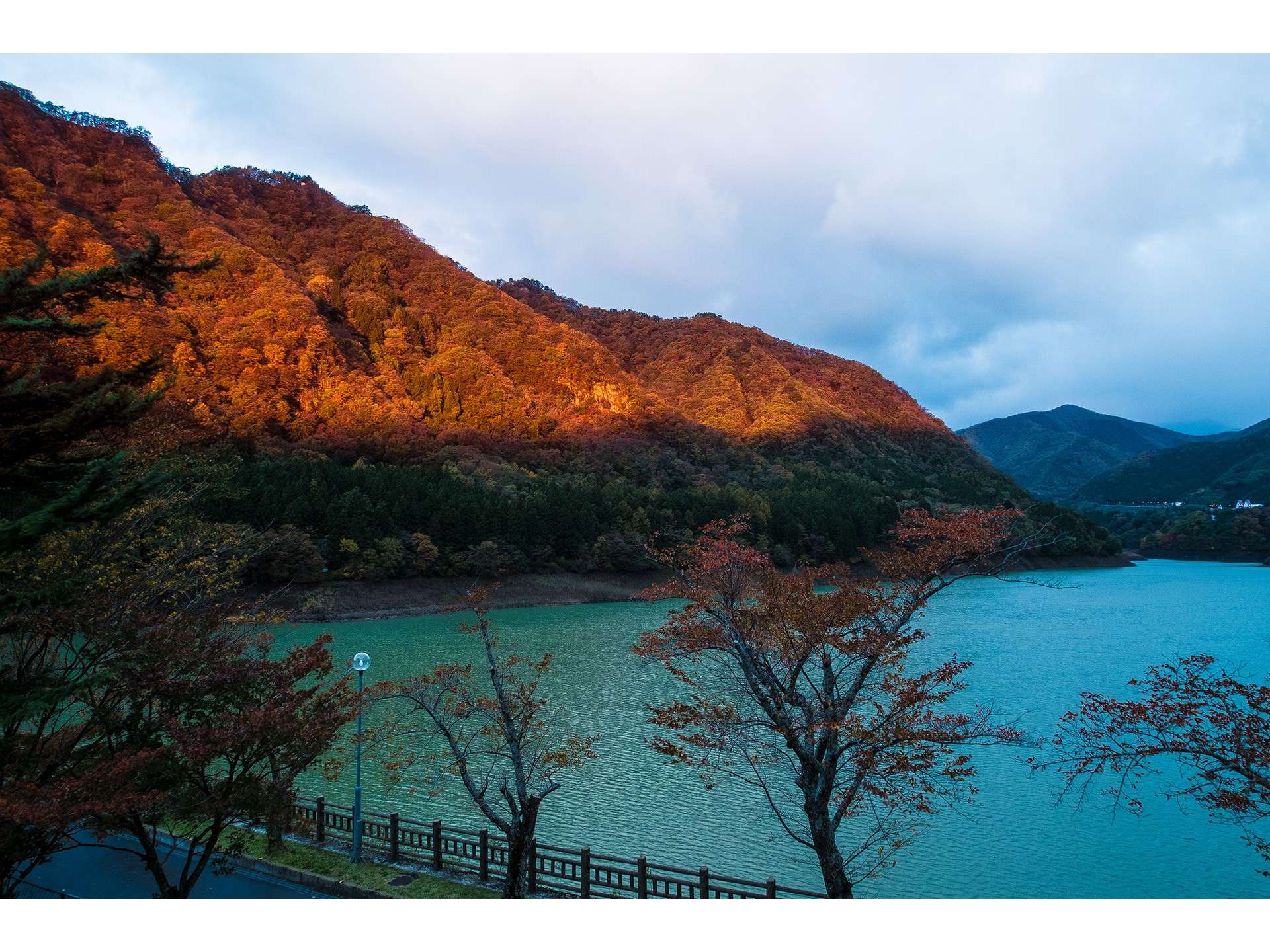 赤谷湖の情景