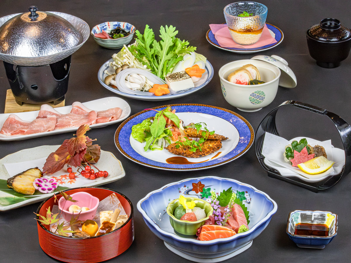 2025N1112st{̐HނamܒnȑVł