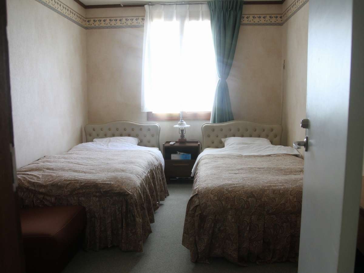 �c�C���m�ԁB�a��8�����������܂��B