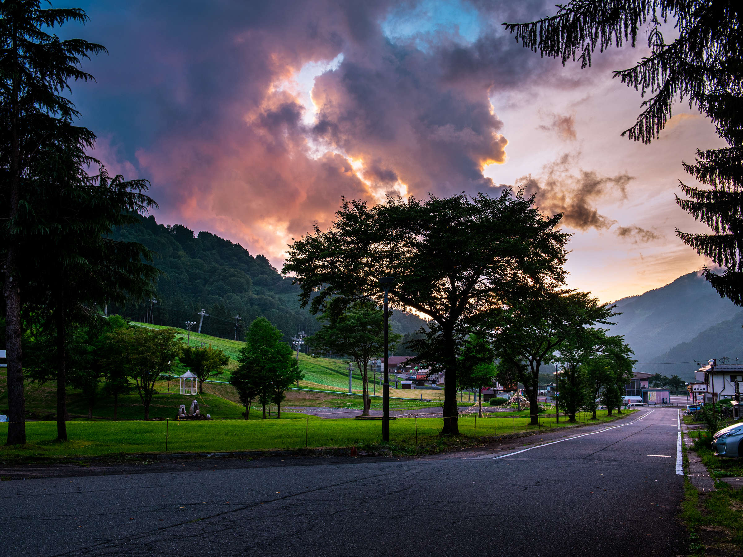 �y���ӁE�i�ρz�ꗢ�썂��