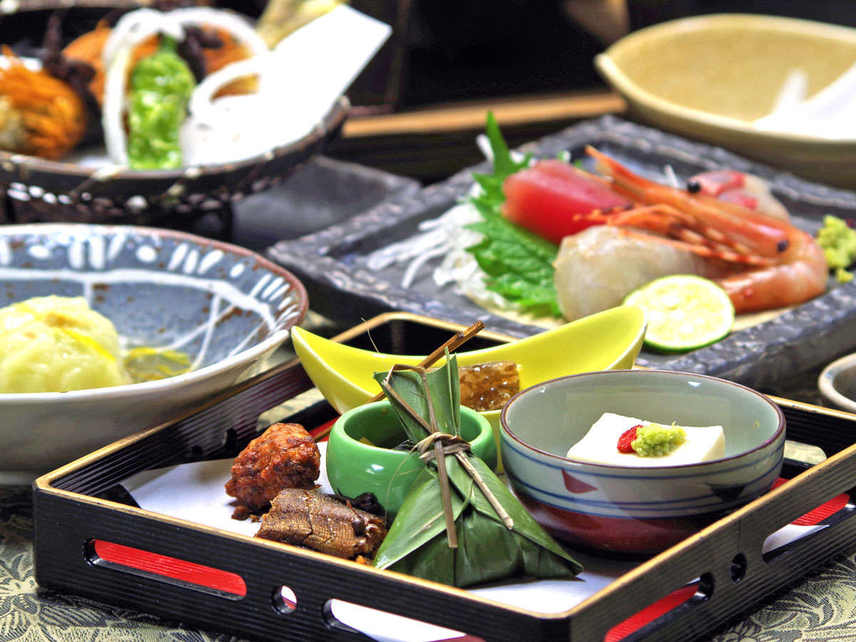 ����ȁy��z�B�{�̐H�ނ��g�����{�i�I�ȉ�ȗ������ǂ����B���j���[�̓V�[�Y���ŕς��܂��B