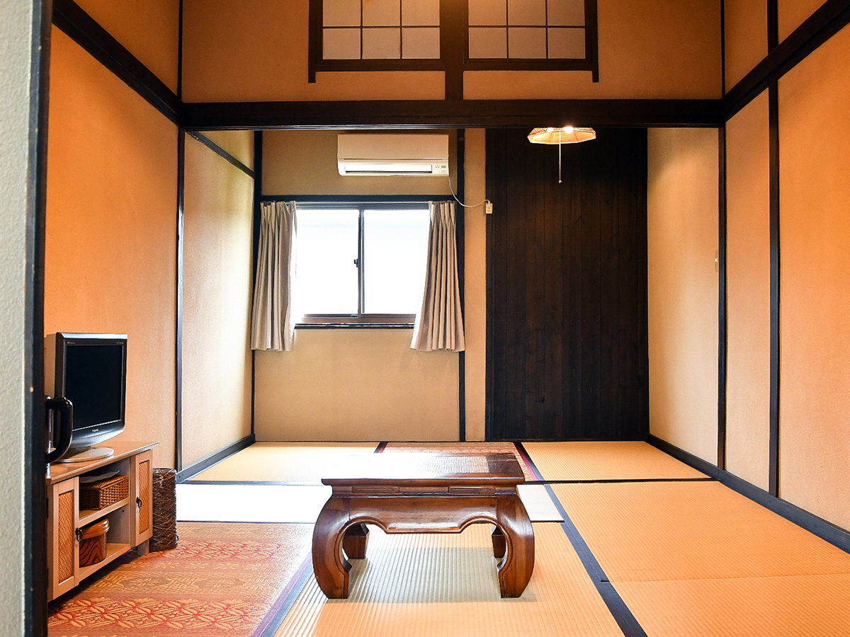 �E�y�a��9��z����̂悤�ɂق��Ƃ��镵�͋C���Y���܂��B��ꂽ�̂���������x�߂Ă��x�݂�������