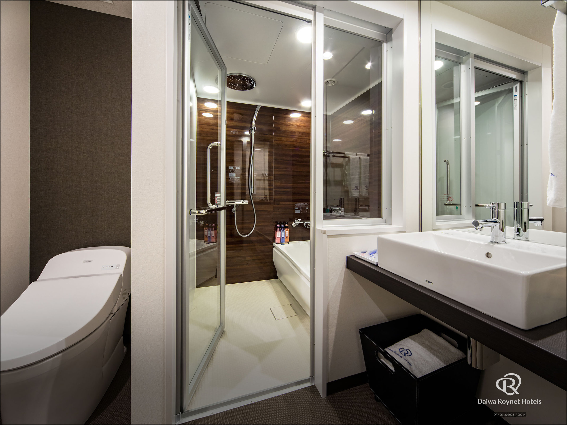 �o�X�g�C���Z�p���[�g�^�C�v