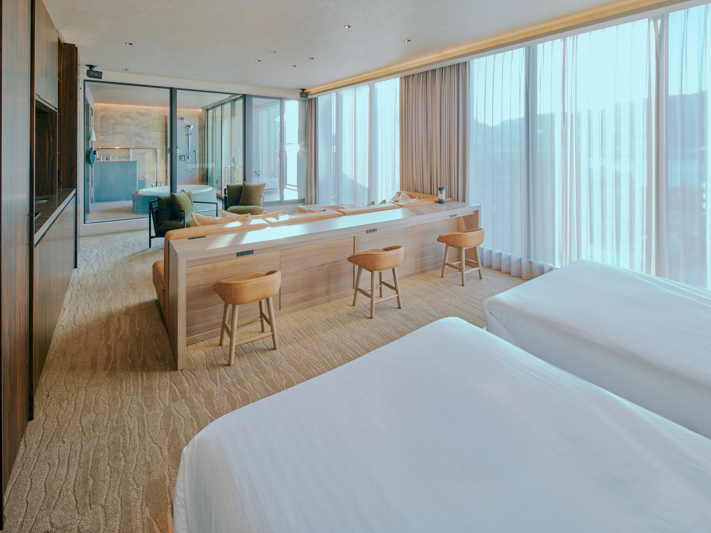 �T�E�i�X�C�[�g