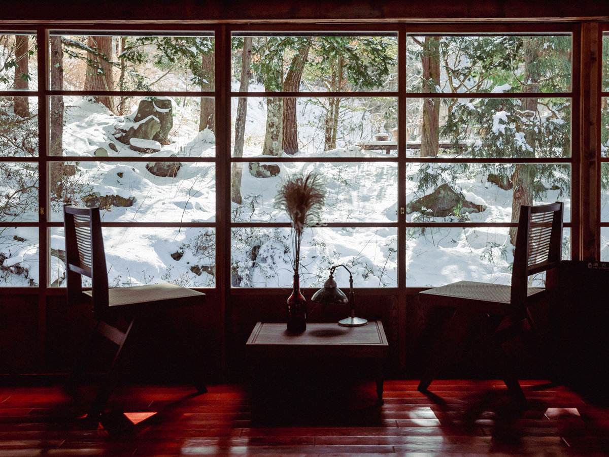 �E�y���E���W�z���̌������ɂ͔���̐��E���L����܂�