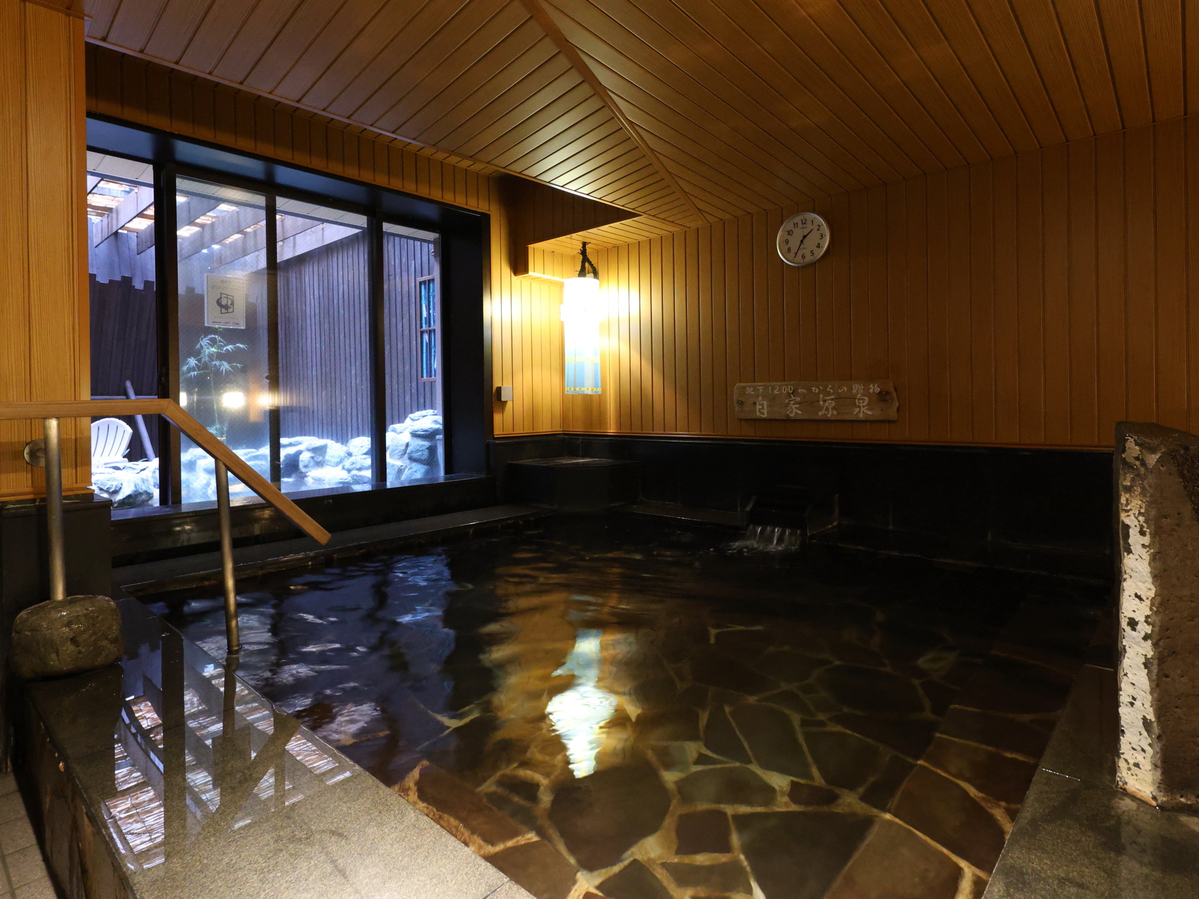 ���j�q�嗁��@�����C