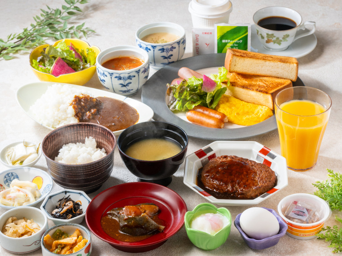 7cƁA4ނ̃Zbgj[pӂĂ҂Ă܂B