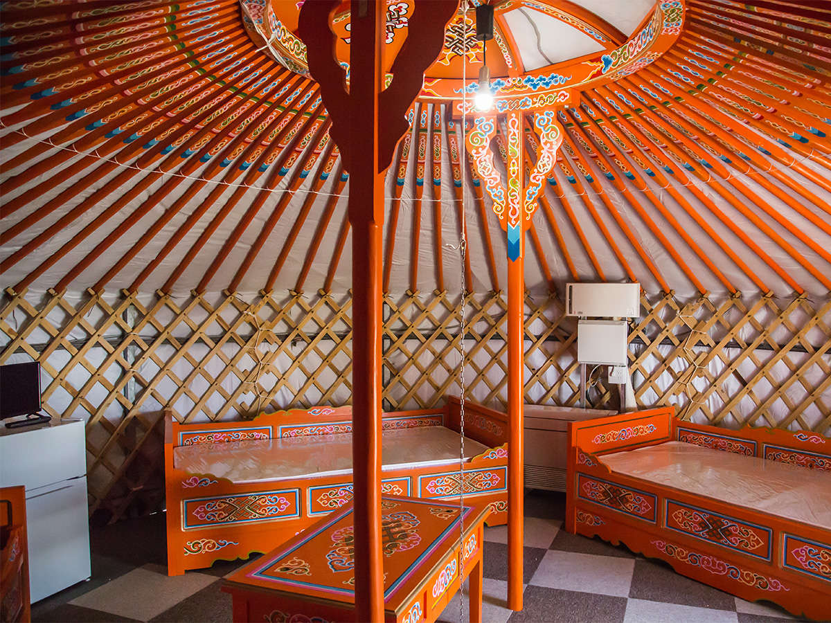 *�`���I�ȃe���g�i�Q���j�Ń����S���̌������y���݂��������܂��B