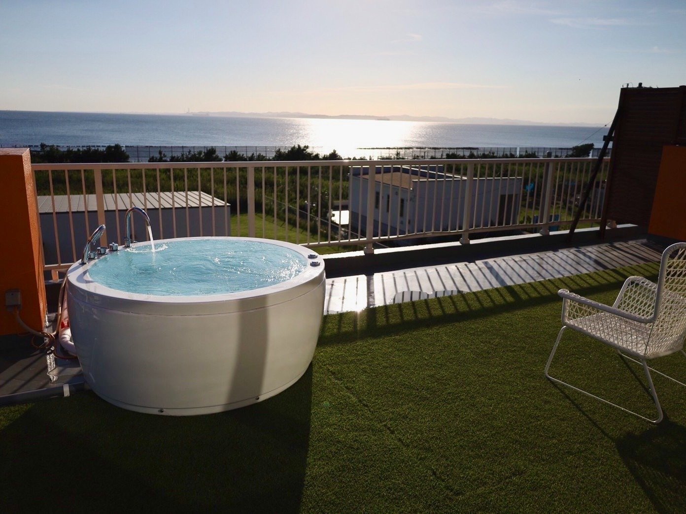 [�T�E�i���[��]���������p����i�𒭂߂Ȃ���y���ރW���O�W�[