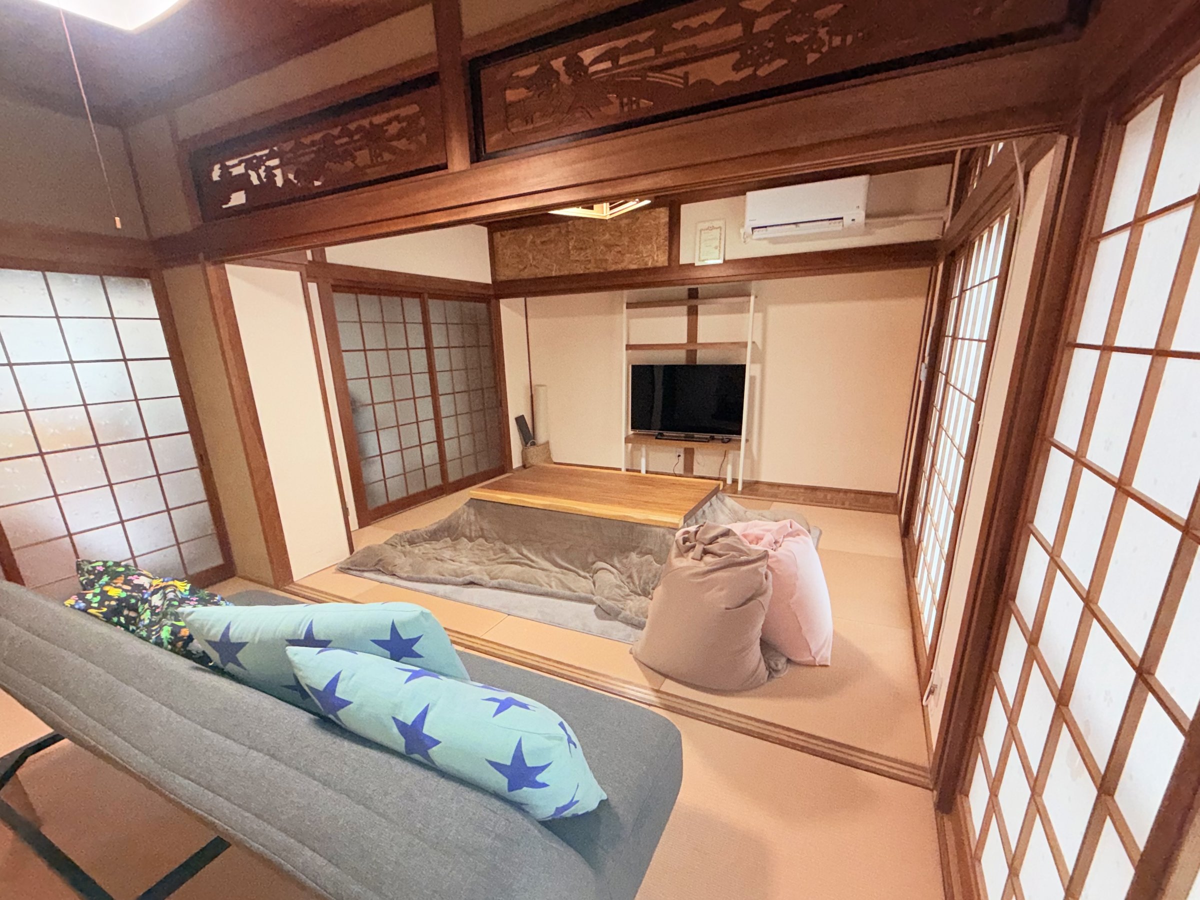 1�K�a�����r���O��10��̍L���ŁA�\�t�@�x�b�h�A������ݒu�I