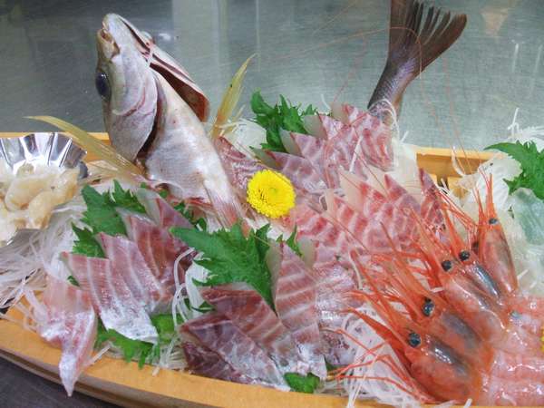 �l�ꂽ�ĐV�N�ȊC�̍K�̏M����ɐ���݁B