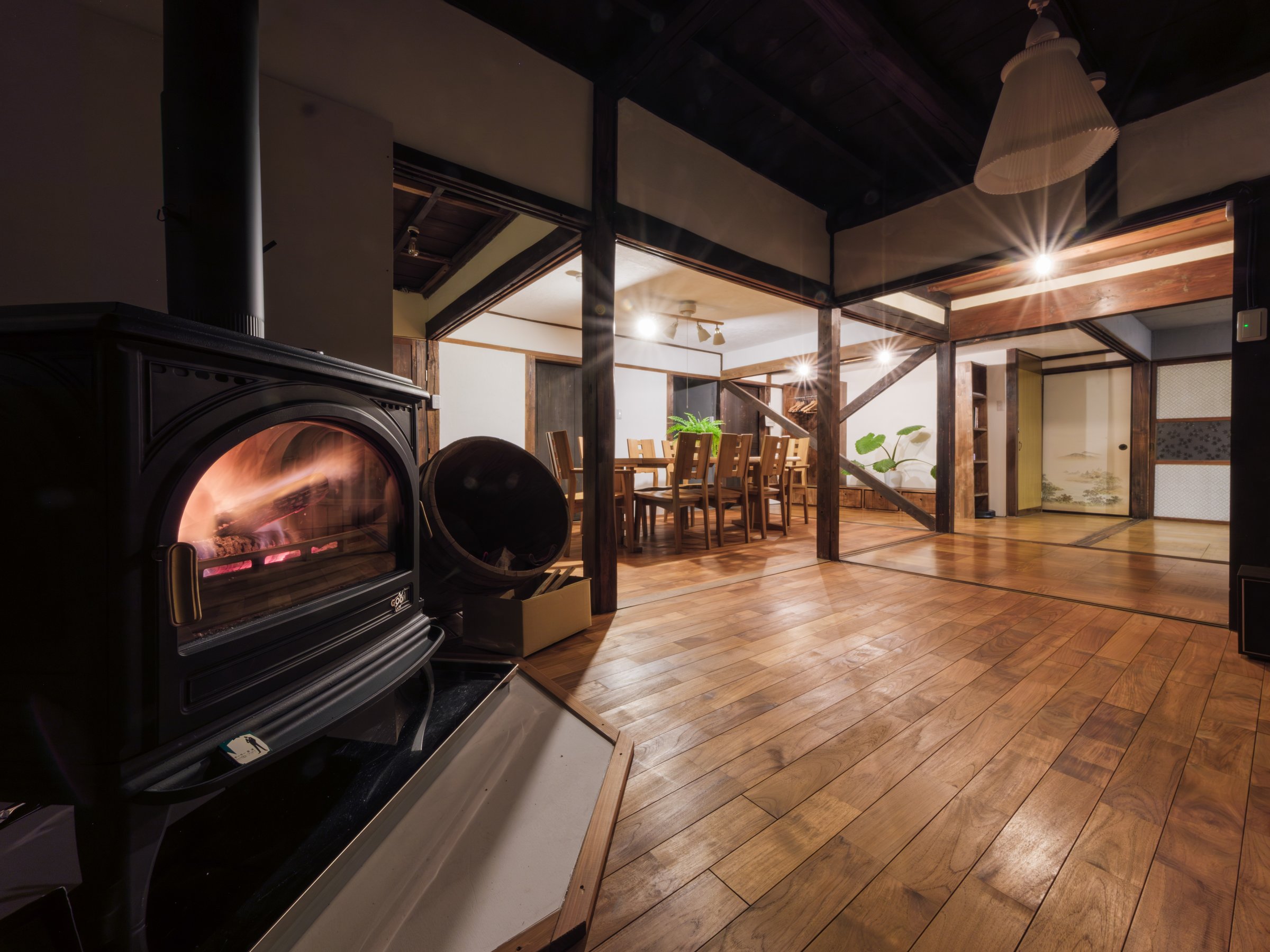 ���r���O