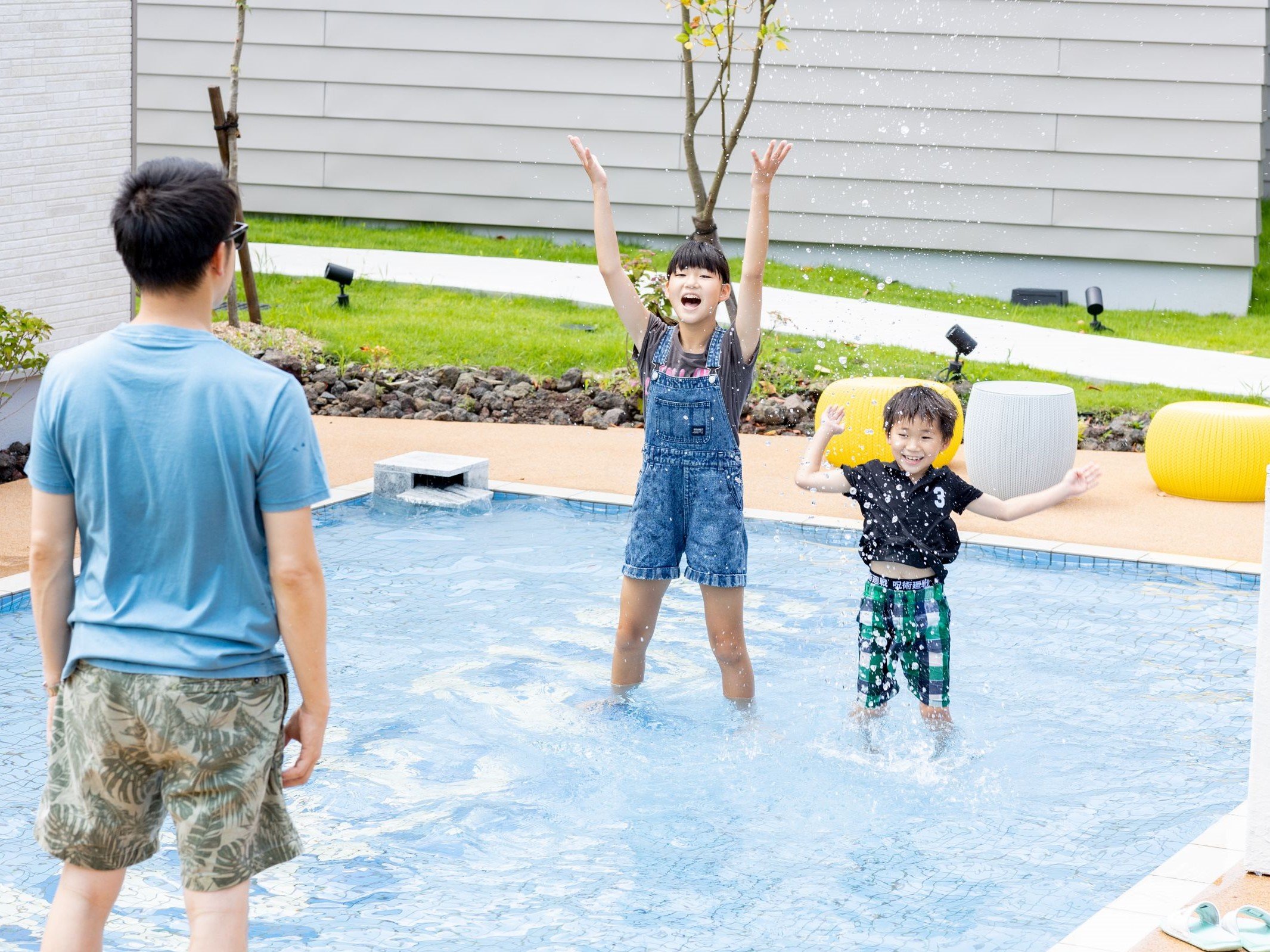 �y�^Aqua Terrace�z�Ă͂��q�l�ƈꏏ�ɗV�ׂ�v�[���Ƃ��Ă����p���������܂��B