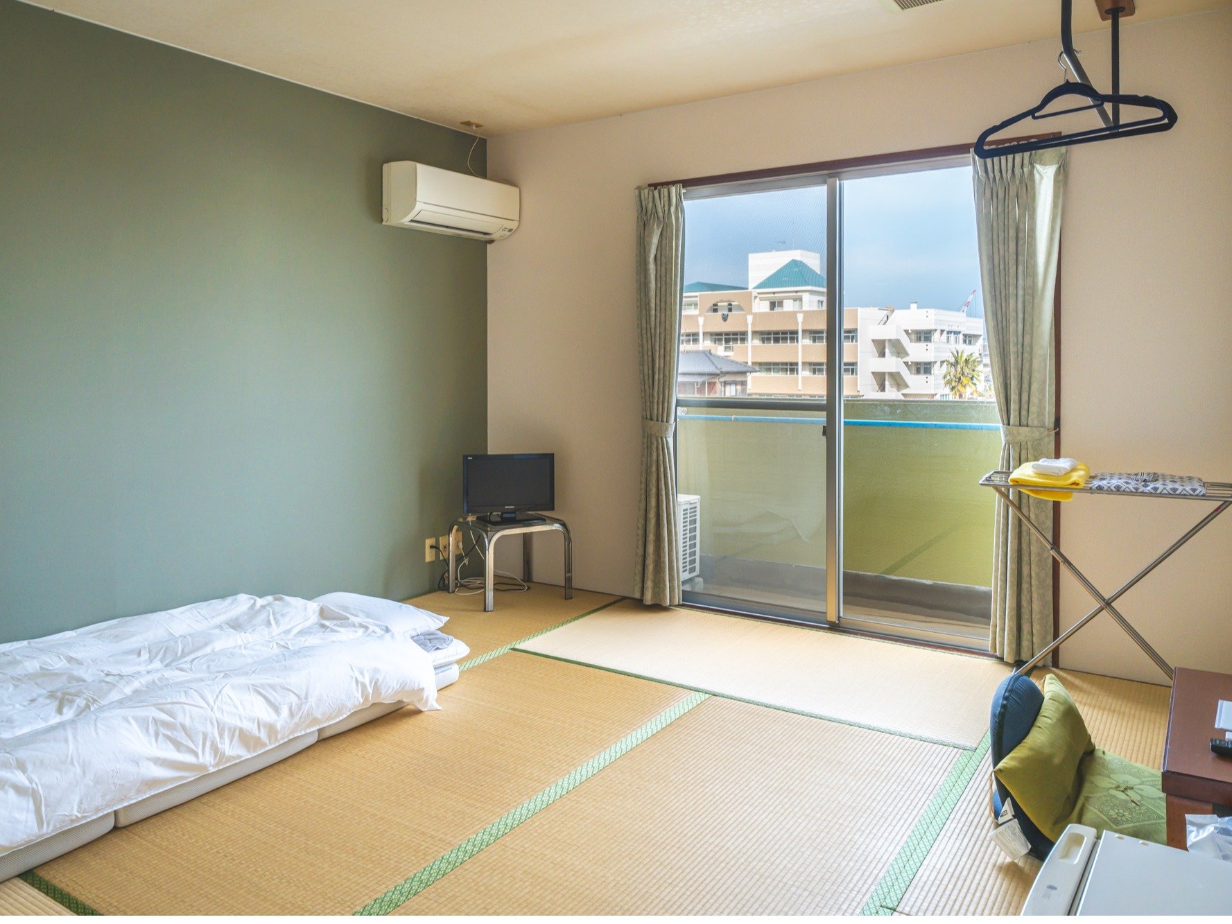 �L���̂���8���a���B��̗�����������ԂŁA�������Ƃ��߂������������܂��B