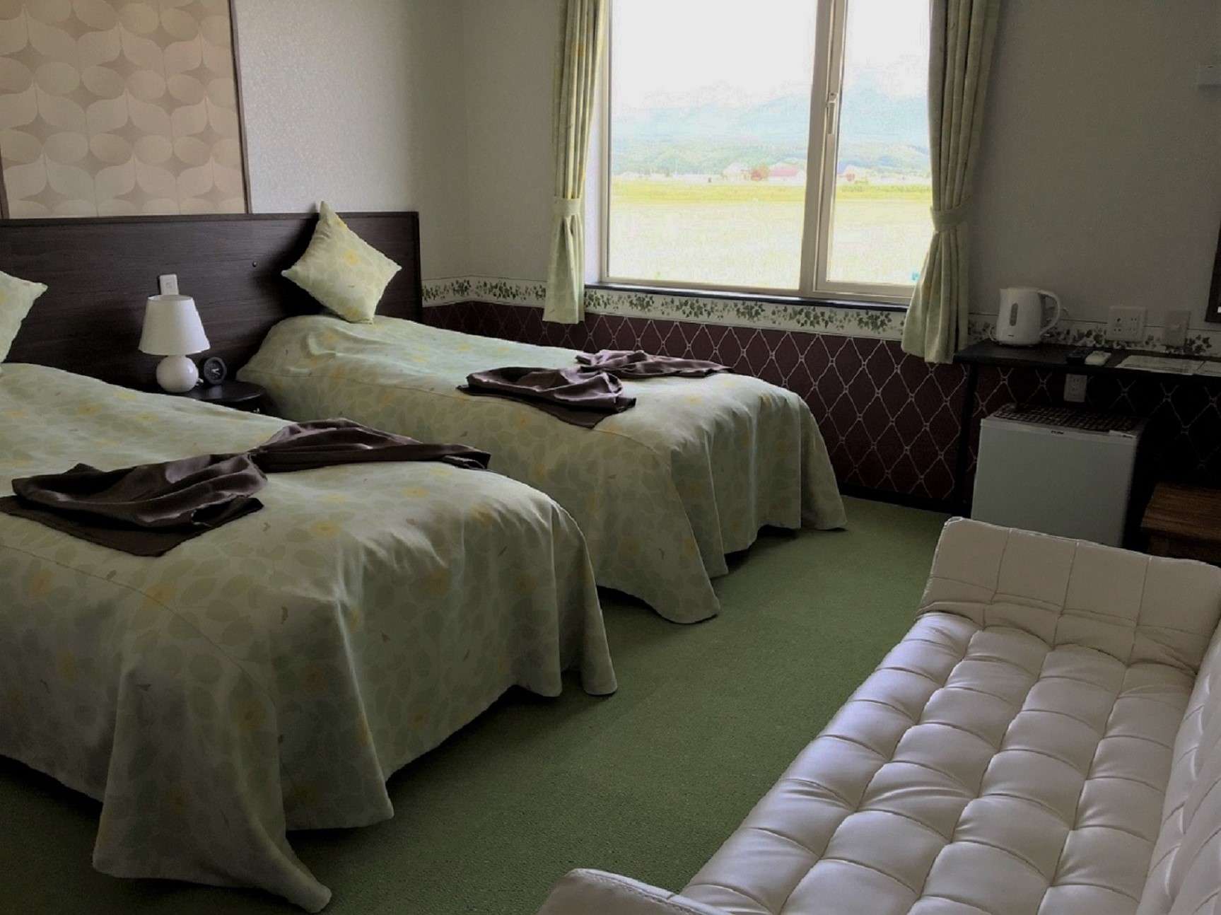 ������͏\���A�M����]�o���閾�邭���킢�炵��������