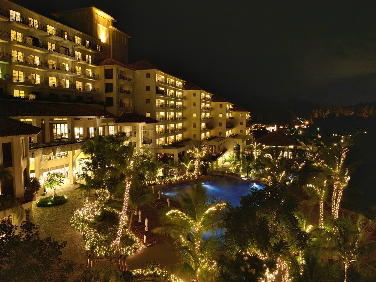 yԌE11/17`zNX}XC~l[ViC[Wj