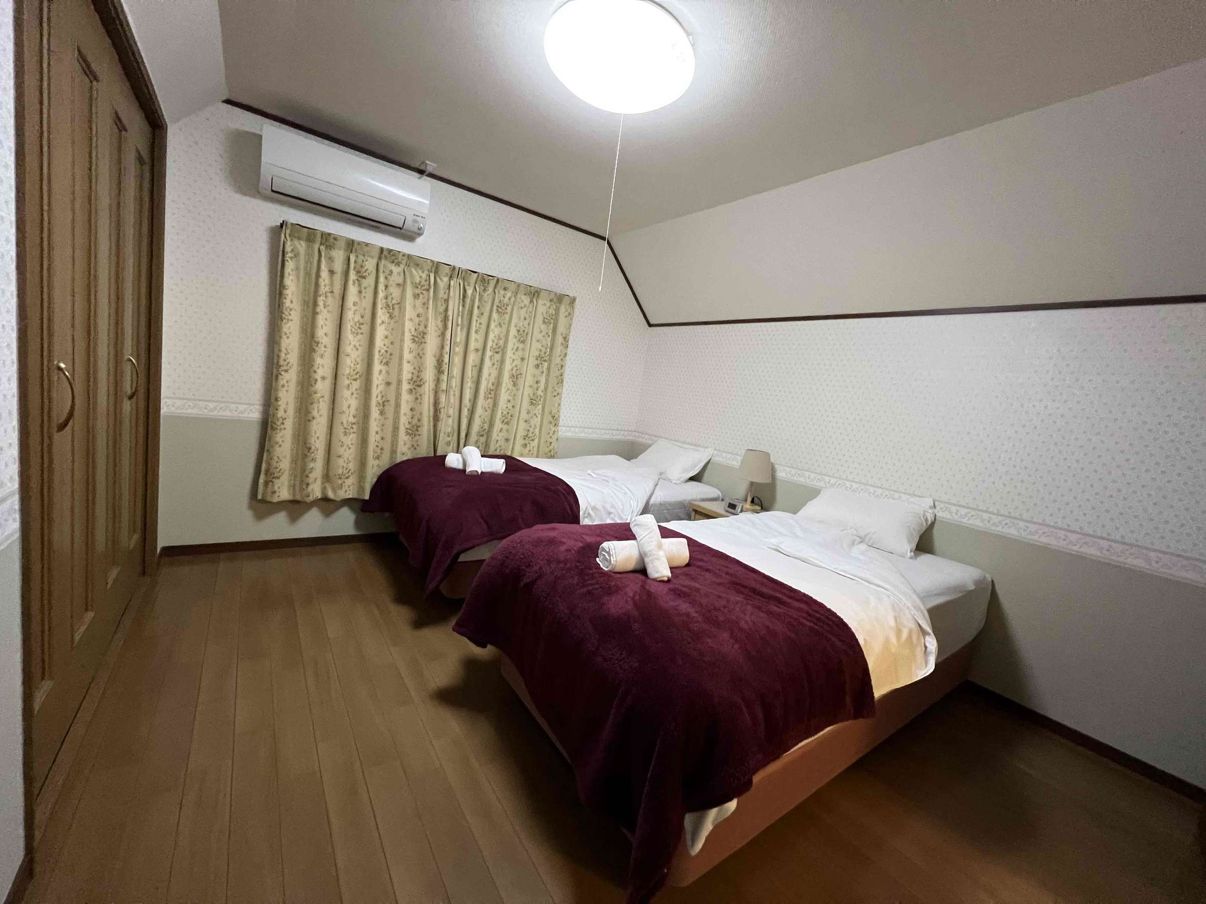 room1