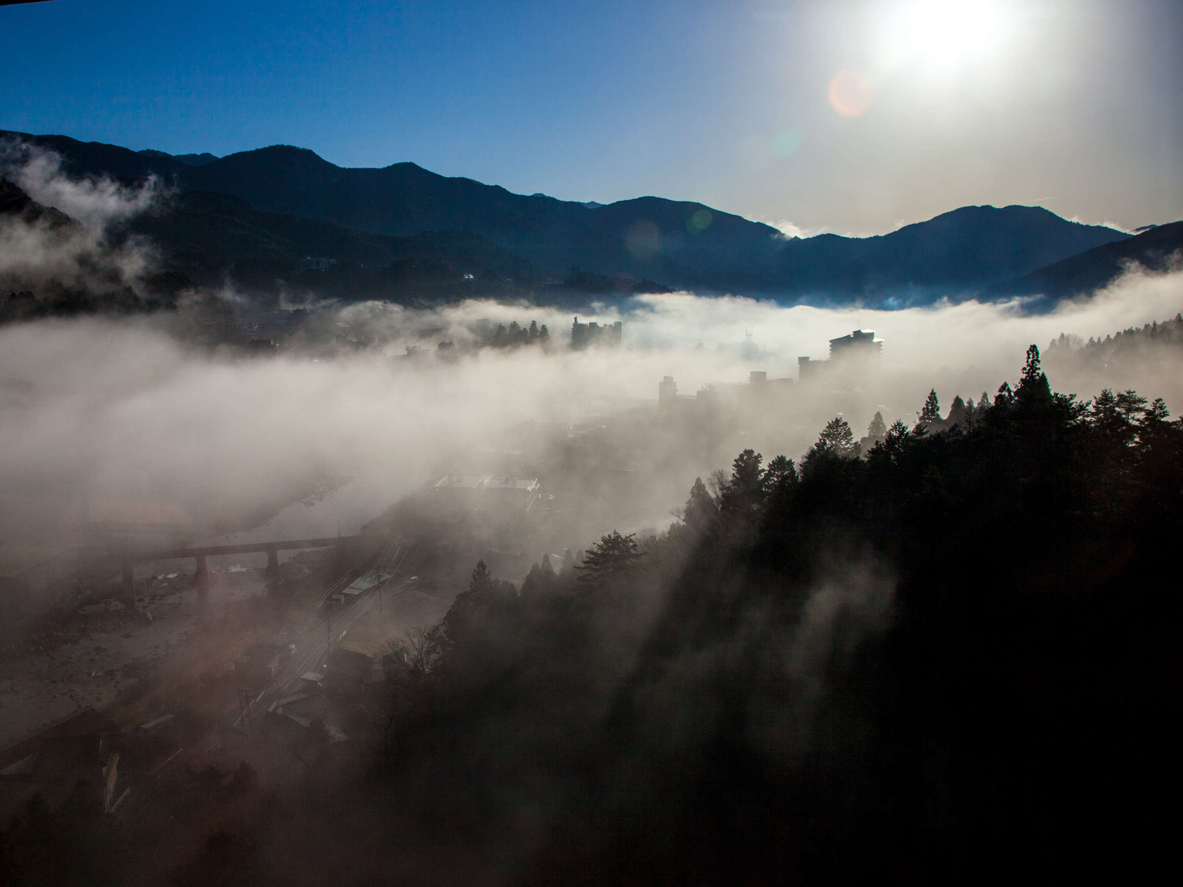 しょうげつ周辺に広がる南飛騨の山並みと四季の景観（じゃらんnet掲載画像）
