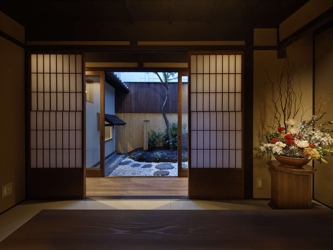 �@�育�����̘a������͒����]�߂܂�