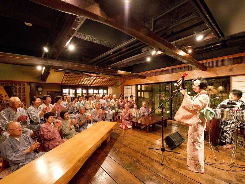 ���[�H��̎ԍ��R���T�[�g�@�Ί炢���ς��̎��Ԃł���