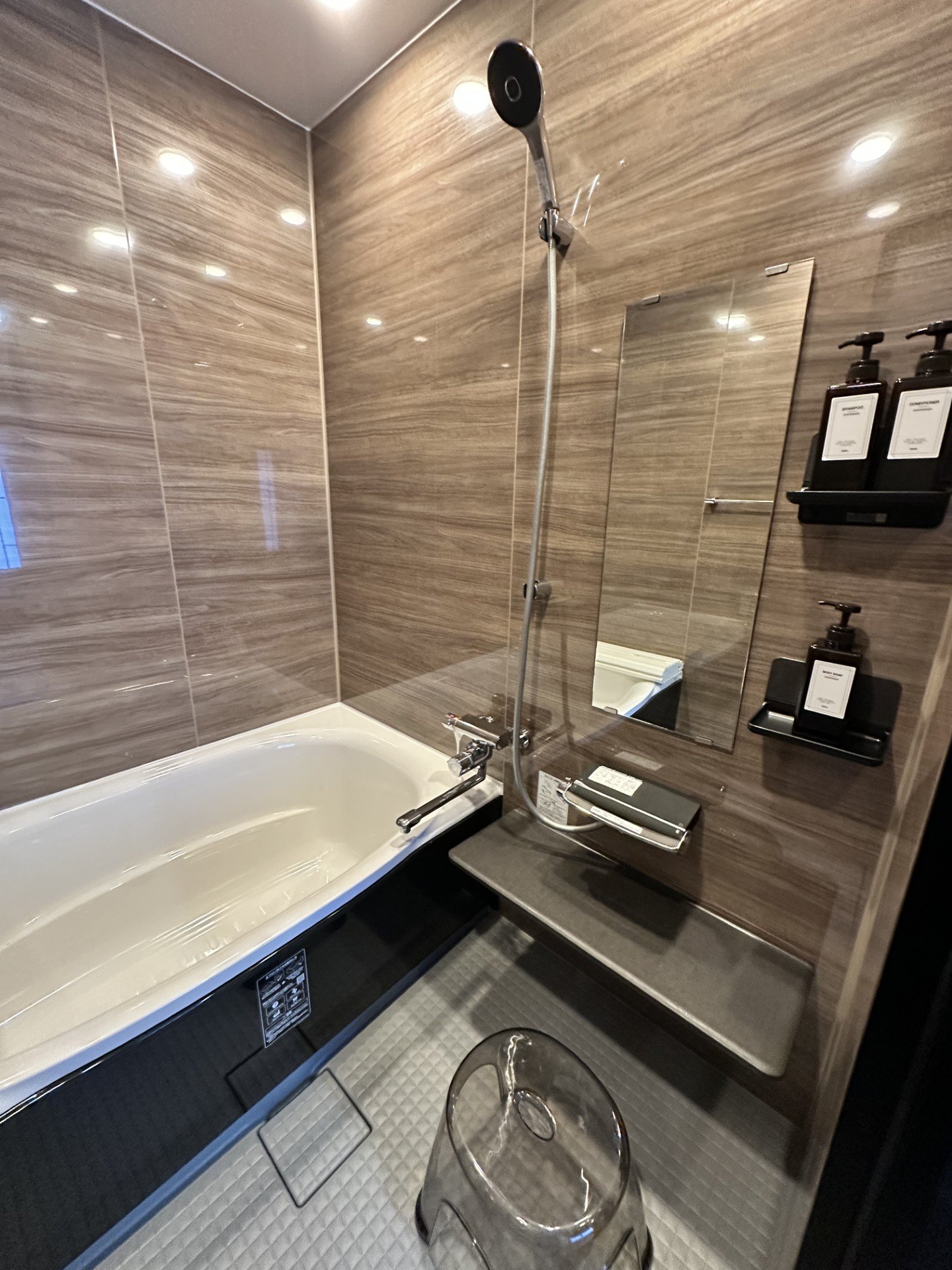 �o�X���[���b����̔��������������Ă���������o�X���[���ł��B