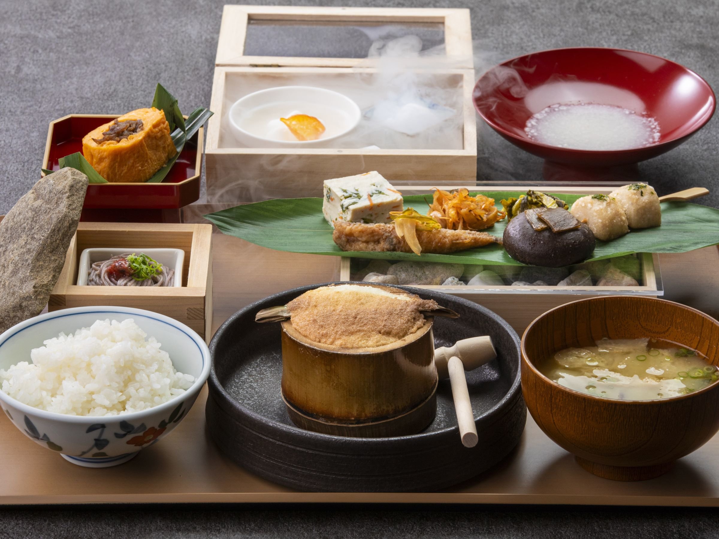 神の朝餉 Breakfast