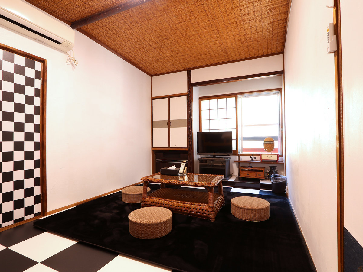 2�i�x�b�h�{�z�c�Q�g�m�������ʁE���C�E�g�C���t�����ő�4��